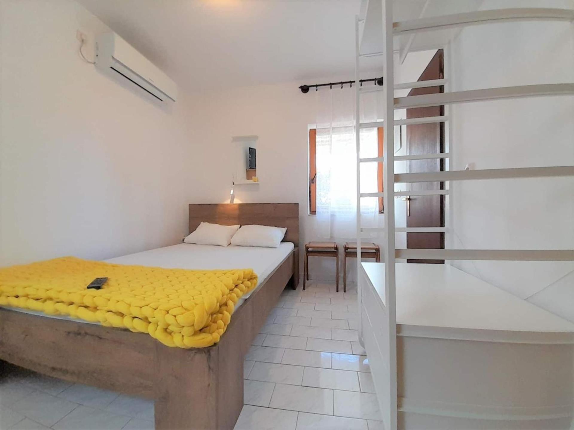 Lovely Studio Malina Close To The Beach Krk Town Exteriér fotografie