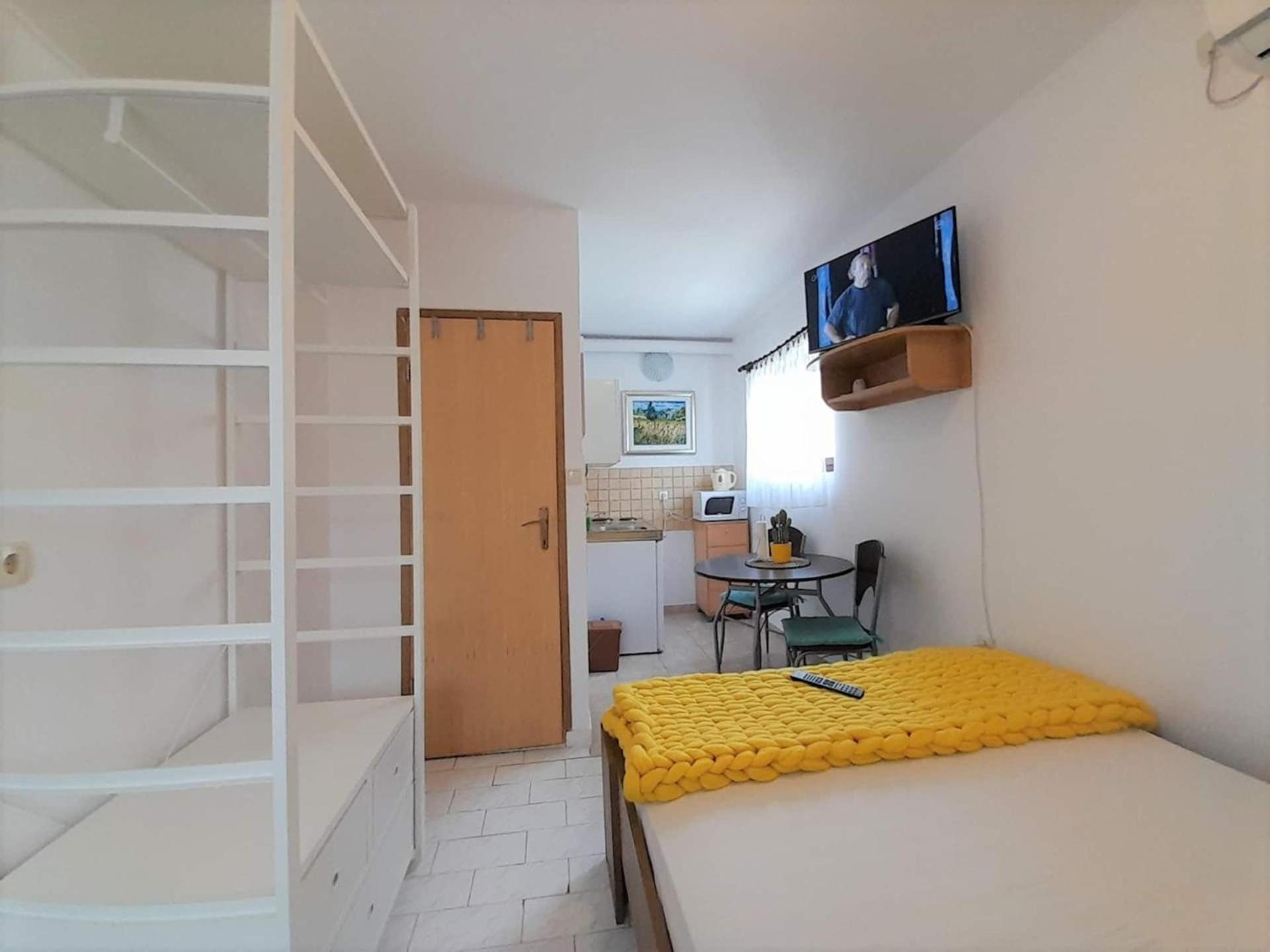 Lovely Studio Malina Close To The Beach Krk Town Exteriér fotografie
